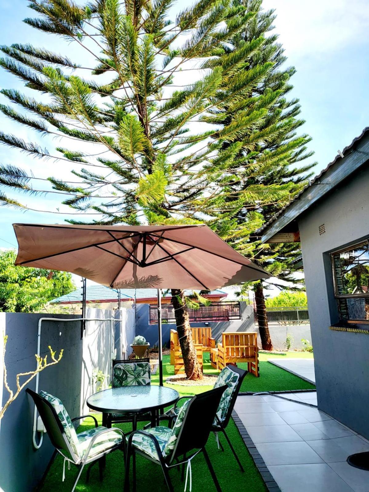The Greenary Guest House And Restaurant Thohoyandou Bagian luar foto